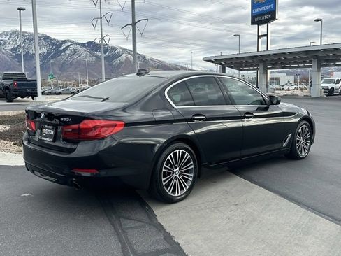 Used 2017 BMW 530i xDrive image 30