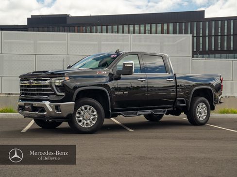 Used 2024 Chevrolet Silverado 3500 LTZ w/ LTZ Convenience Package AWD/4WD image 1