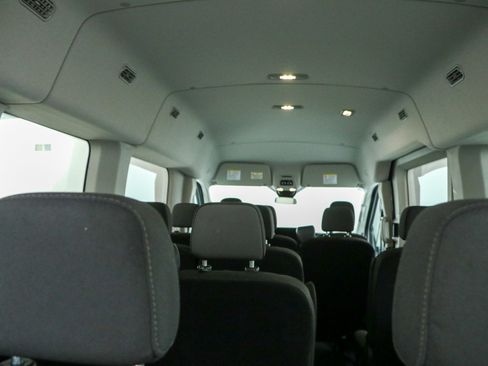 Used 2025 Ford Transit 350 XLT RWD image 27