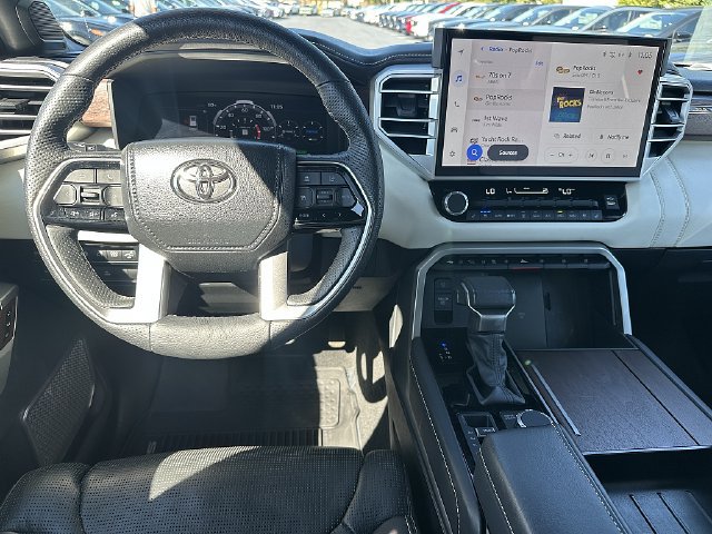 Used 2025 Toyota Sequoia Capstone AWD/4WD image 16
