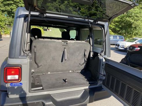 Used 2021 Jeep Wrangler Willys image 5