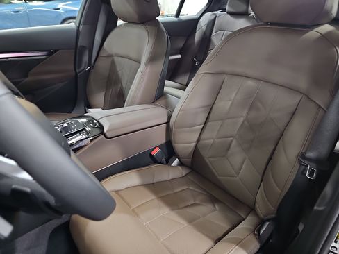 New 2027 BMW 530i xDrive AWD/4WD image 17