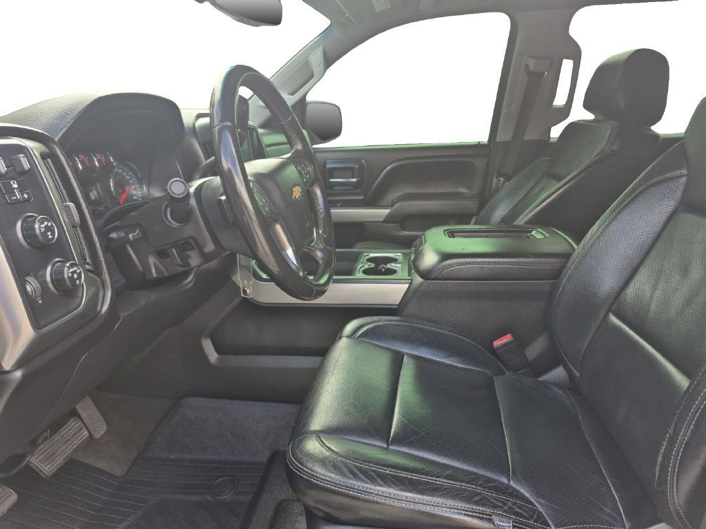 Used 2018 Chevrolet Silverado 1500 LT w/ All Star Edition AWD/4WD image 9