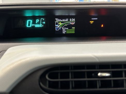 Used 2012 Toyota Prius C Three image 29