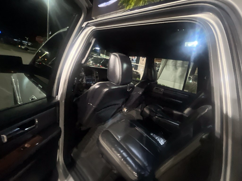Used 2016 Ford Expedition EL Platinum RWD image 3