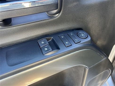 Certified 2018 Chevrolet Silverado 1500 LT w/ LT Convenience Package image 21