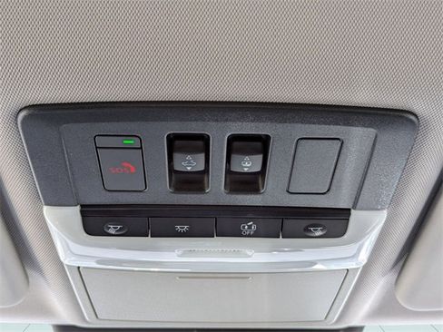 New 2025 Mitsubishi Outlander SEL image 34