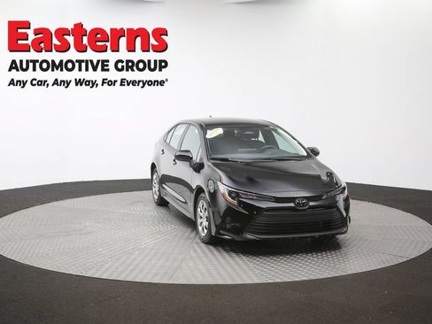 Used 2025 Toyota Corolla LE FWD image 52