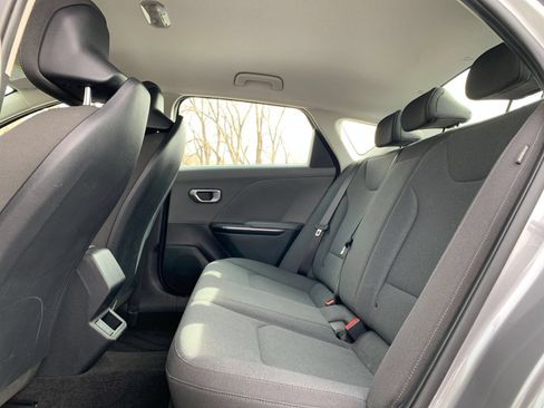 Used 2025 Kia K4 FWD image 24