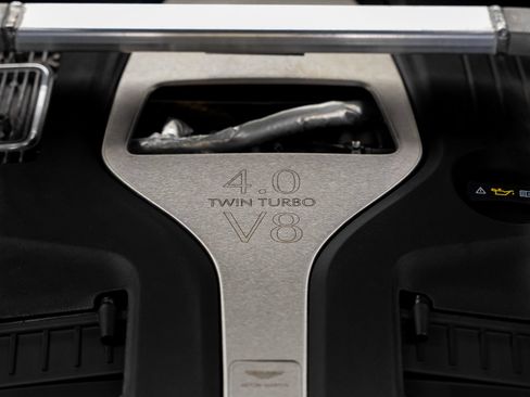 Used 2021 Aston Martin DBX AWD/4WD image 58