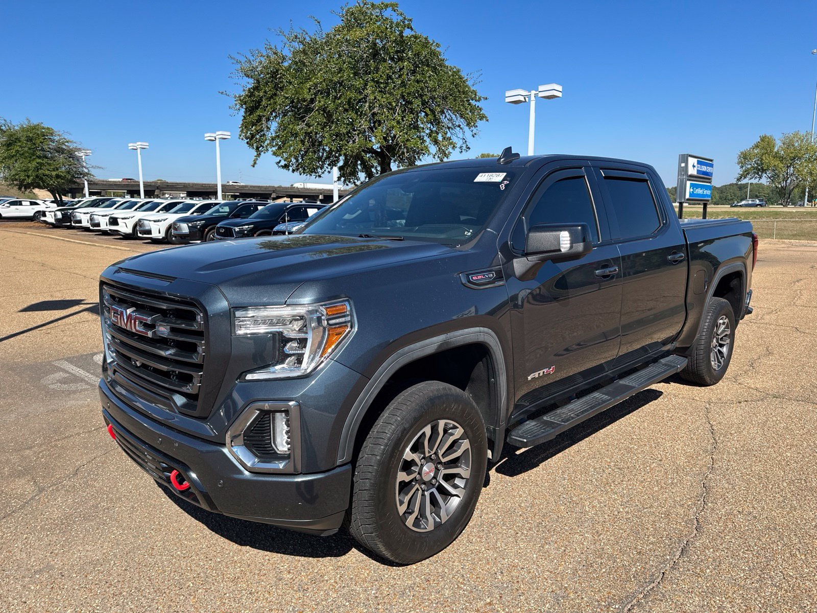 Used 2019 GMC Sierra 1500 AT4 w/ AT4 Premium Package AWD/4WD image 4