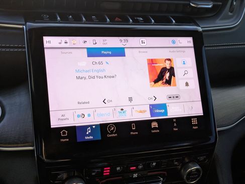 Used 2022 Jeep Grand Cherokee L Overland w/ Advanced Protech Group III image 23