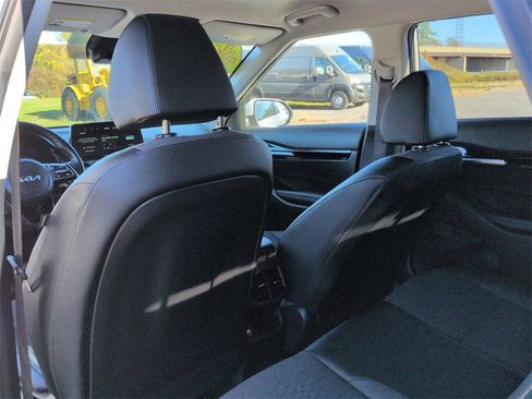 Used 2023 Kia Seltos S w/ Navigation Package image 14