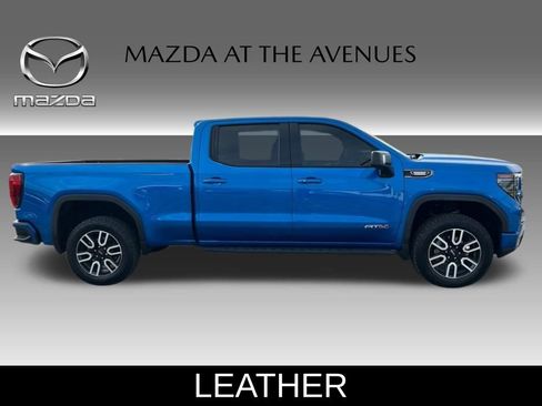 Used 2022 GMC Sierra 1500 AT4 w/ AT4 Preferred Package image 2