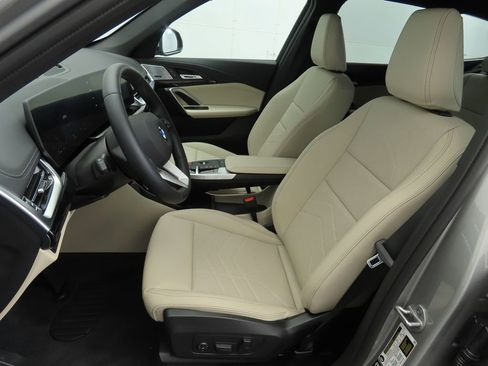 Used 2025 BMW X1 xDrive28i w/ Premium Package image 20