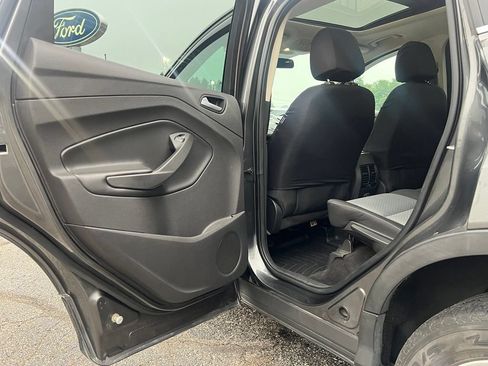 Used 2017 Ford Escape SE AWD/4WD image 27