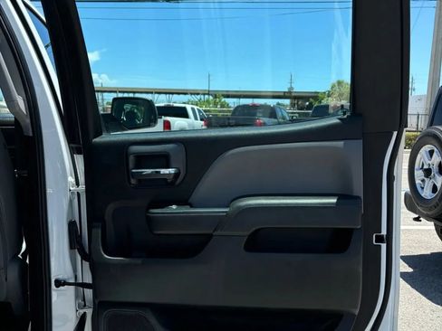 Used 2019 Chevrolet Silverado 2500 W/T AWD/4WD image 30