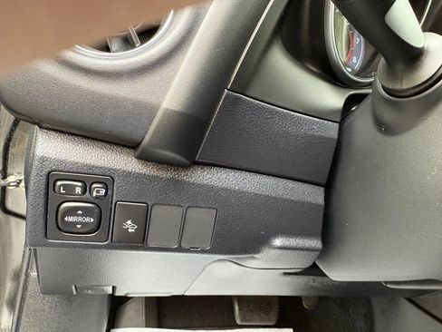 Used 2018 Toyota Corolla iM image 46