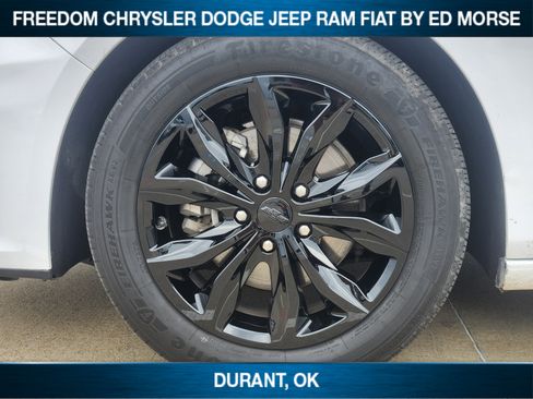 Used 2024 Chevrolet Malibu LT FWD image 7