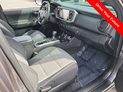 Used 2022 Toyota Tacoma TRD Sport w/ TRD Premium Sport Package RWD image 20