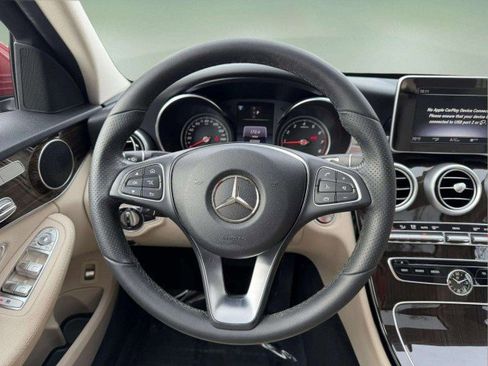 Used 2018 Mercedes-Benz C 300 4MATIC Sedan image 9