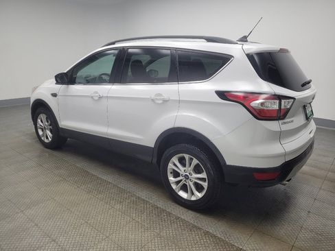 Used 2018 Ford Escape SE w/ SE Sync 3 Package FWD image 3