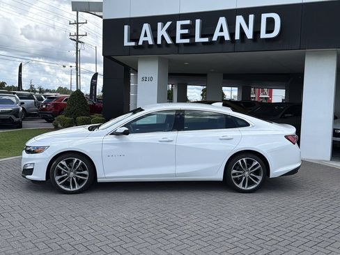 Certified 2022 Chevrolet Malibu LT w/ Leather Package FWD image 2