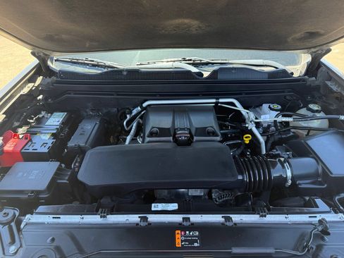 Certified 2023 Chevrolet Colorado LT AWD/4WD image 39