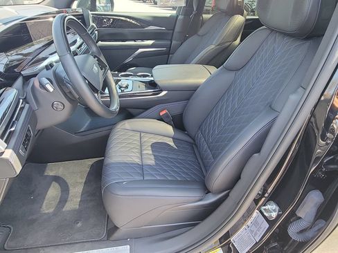 New 2026 Cadillac Escalade IQL Sport 1 w/ LPO, ONYX Package AWD/4WD image 43