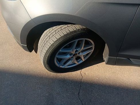 Used 2023 Ford Edge SEL image 34