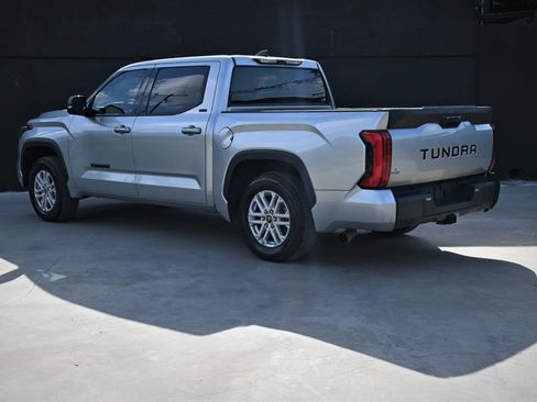 Used 2022 Toyota Tundra SR5 w/ SR5 Premium Package image 3