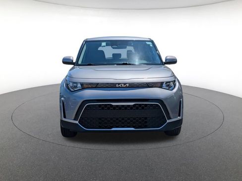 Used 2025 Kia Soul LX w/ LX Technology Package FWD image 2