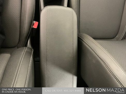 Used 2025 Buick Encore GX Preferred FWD image 42