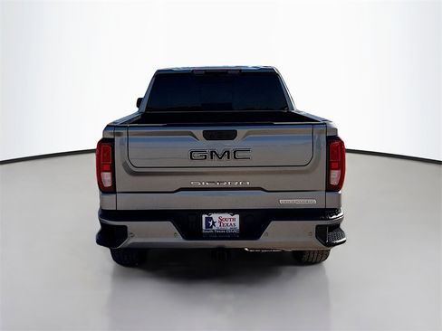 Used 2025 GMC Sierra 1500 Elevation w/ Elevation Premium Package image 6