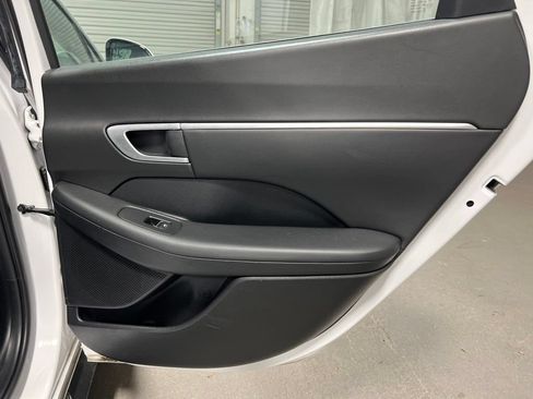 Used 2025 Hyundai Sonata SEL FWD image 13