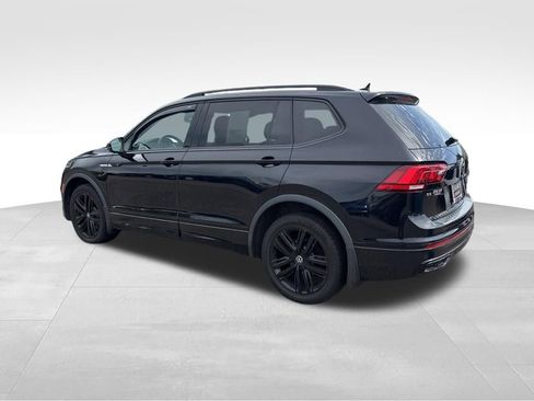 Used 2022 Volkswagen Tiguan SE R-Line AWD/4WD image 10