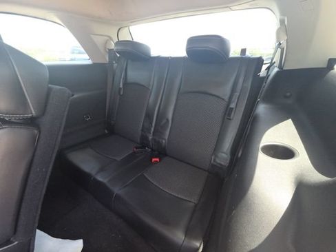 Used 2018 Dodge Journey Crossroad FWD image 12