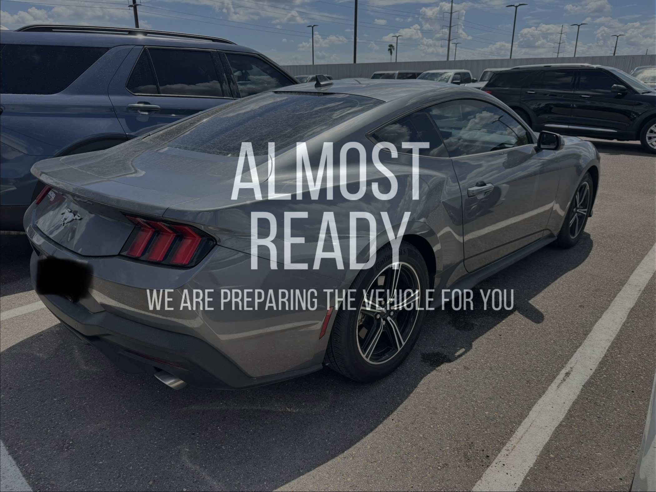Used 2025 Ford Mustang Coupe RWD image 4