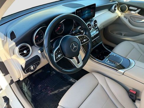 Used 2020 Mercedes-Benz GLC 300 4MATIC w/ Multimedia Package image 26