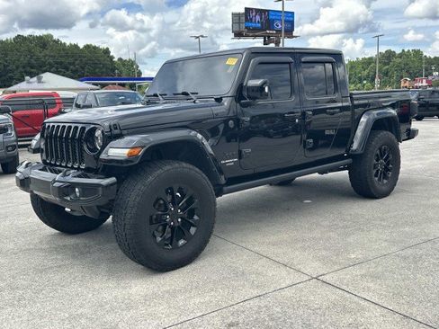 Used 2022 Jeep Gladiator Overland AWD/4WD image 3