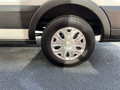 Used 2023 Ford Transit 350 XLT image 8