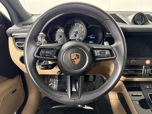Certified 2023 Porsche Macan w/ Premium Package Plus AWD/4WD image 36