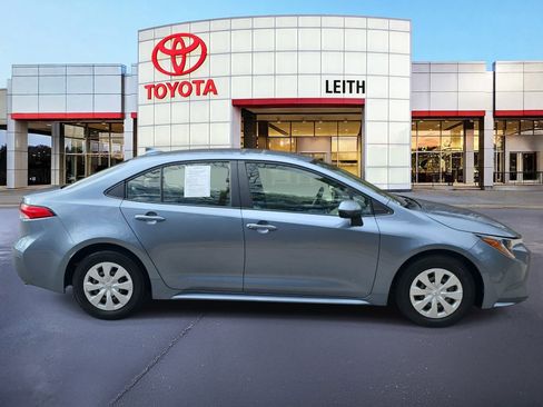 Used 2020 Toyota Corolla L image 4