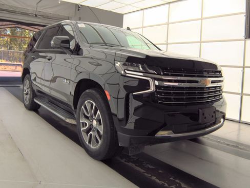 Used 2023 Chevrolet Tahoe LT w/ LT Signature Plus Package RWD image 2