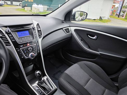 Used 2014 Hyundai Elantra GT FWD image 14