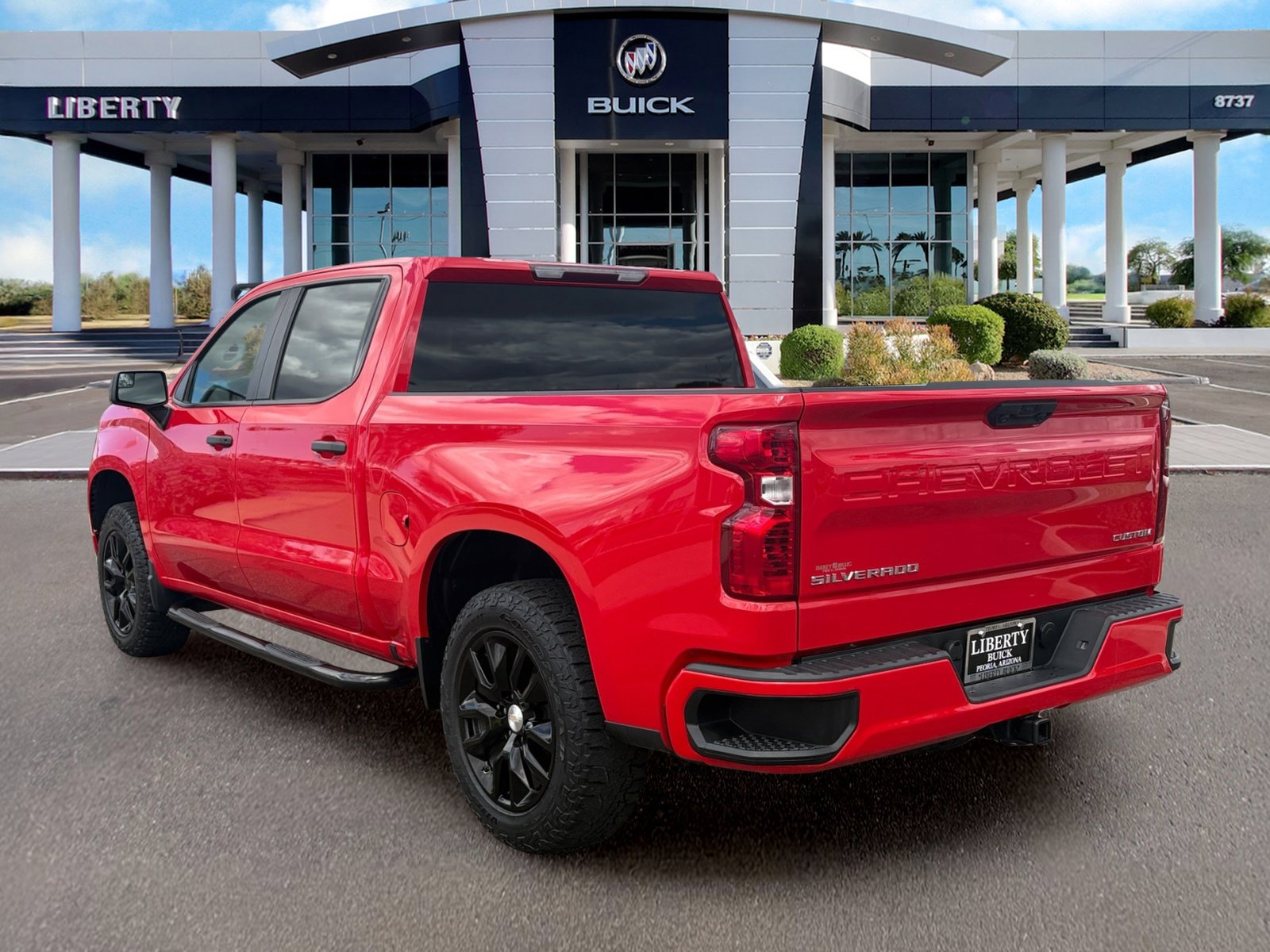 Used 2022 Chevrolet Silverado 1500 Custom RWD image 5