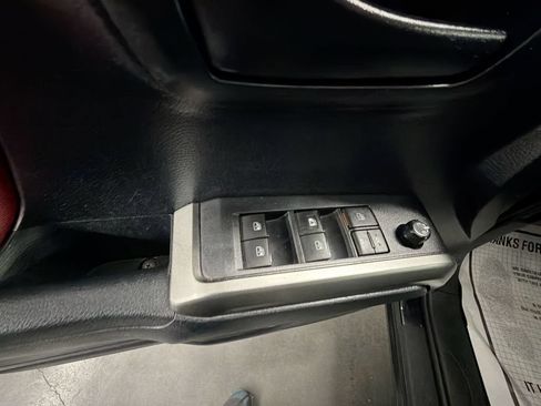 Used 2019 Toyota Tacoma SR5 RWD image 20