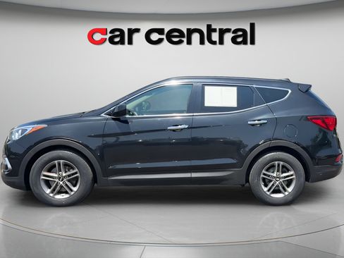 Used 2017 Hyundai Santa Fe Sport AWD/4WD image 2