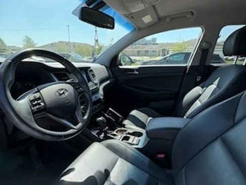 Used 2017 Hyundai Tucson SE Plus FWD image 8