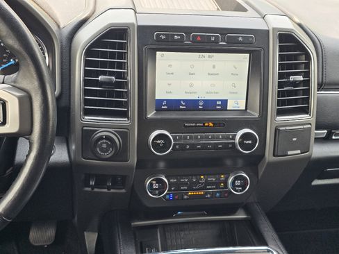 Used 2021 Ford Expedition XLT AWD/4WD image 17